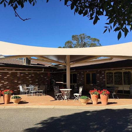 Quality Inn Carriage House Wagga Wagga Bagian luar foto