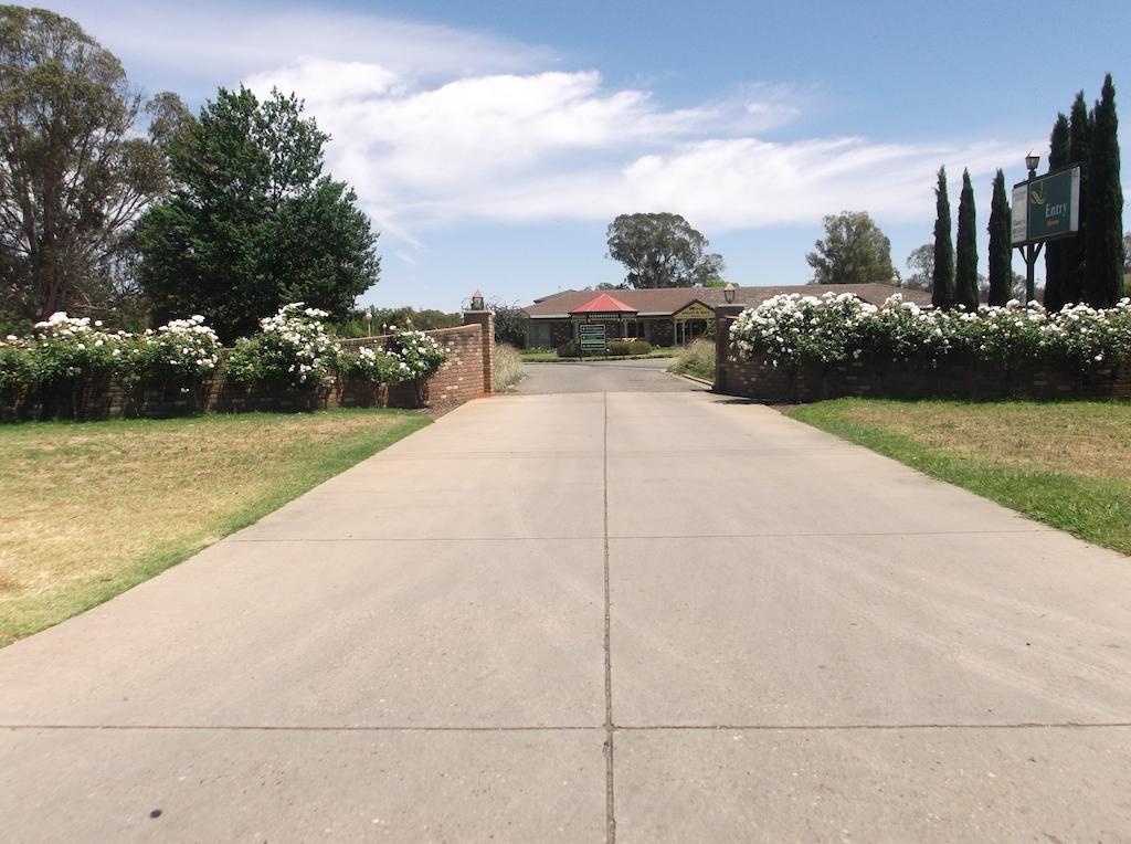 Quality Inn Carriage House Wagga Wagga Bagian luar foto