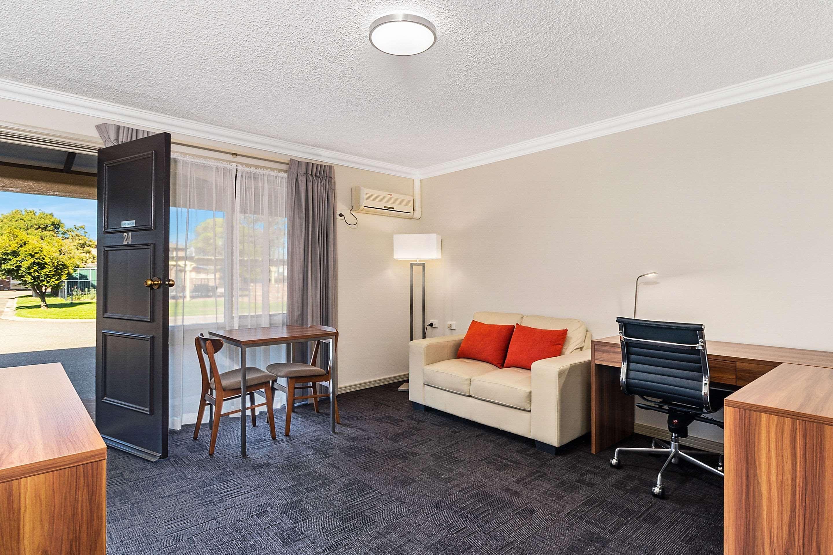 Quality Inn Carriage House Wagga Wagga Bagian luar foto