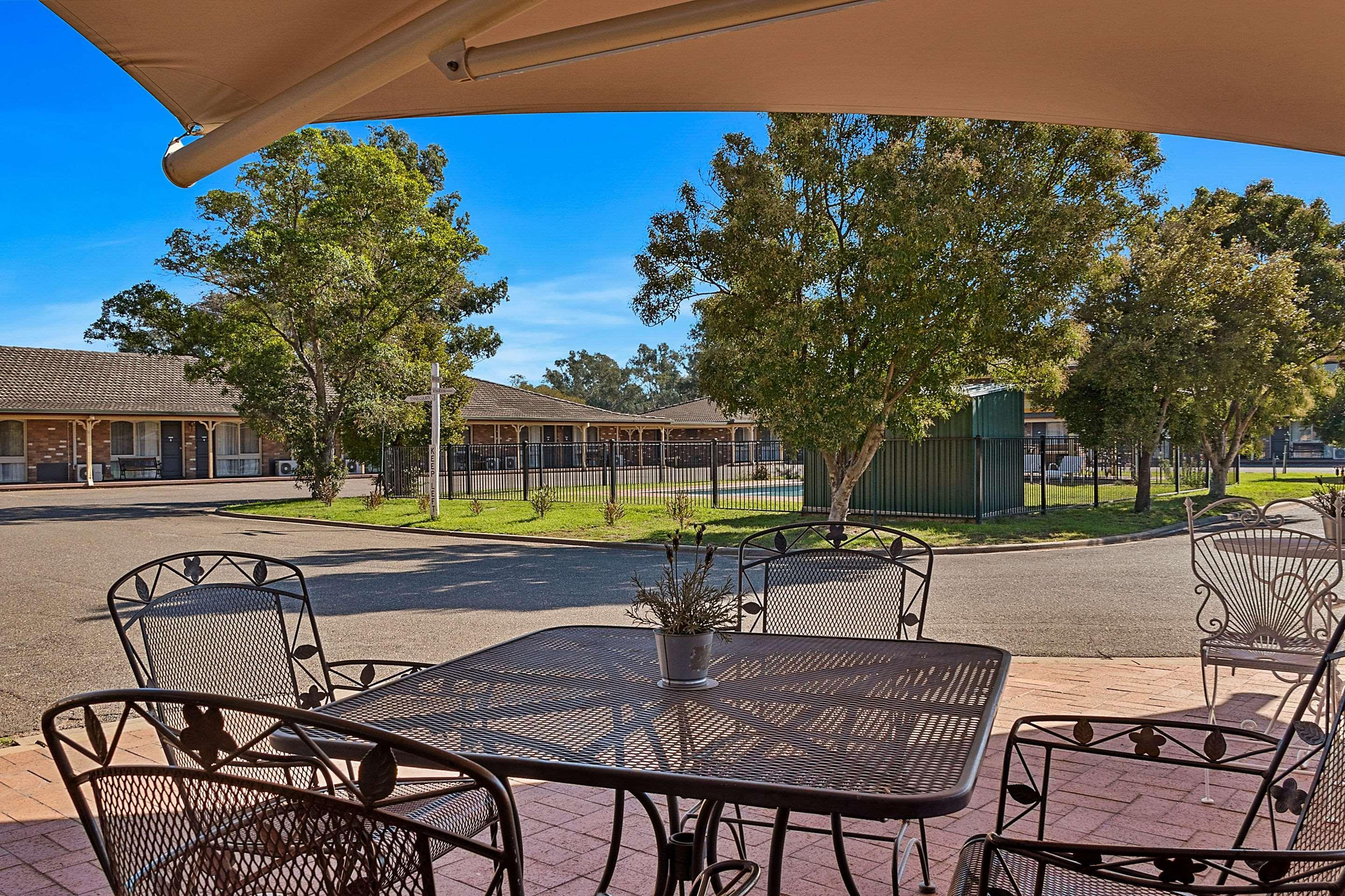 Quality Inn Carriage House Wagga Wagga Bagian luar foto
