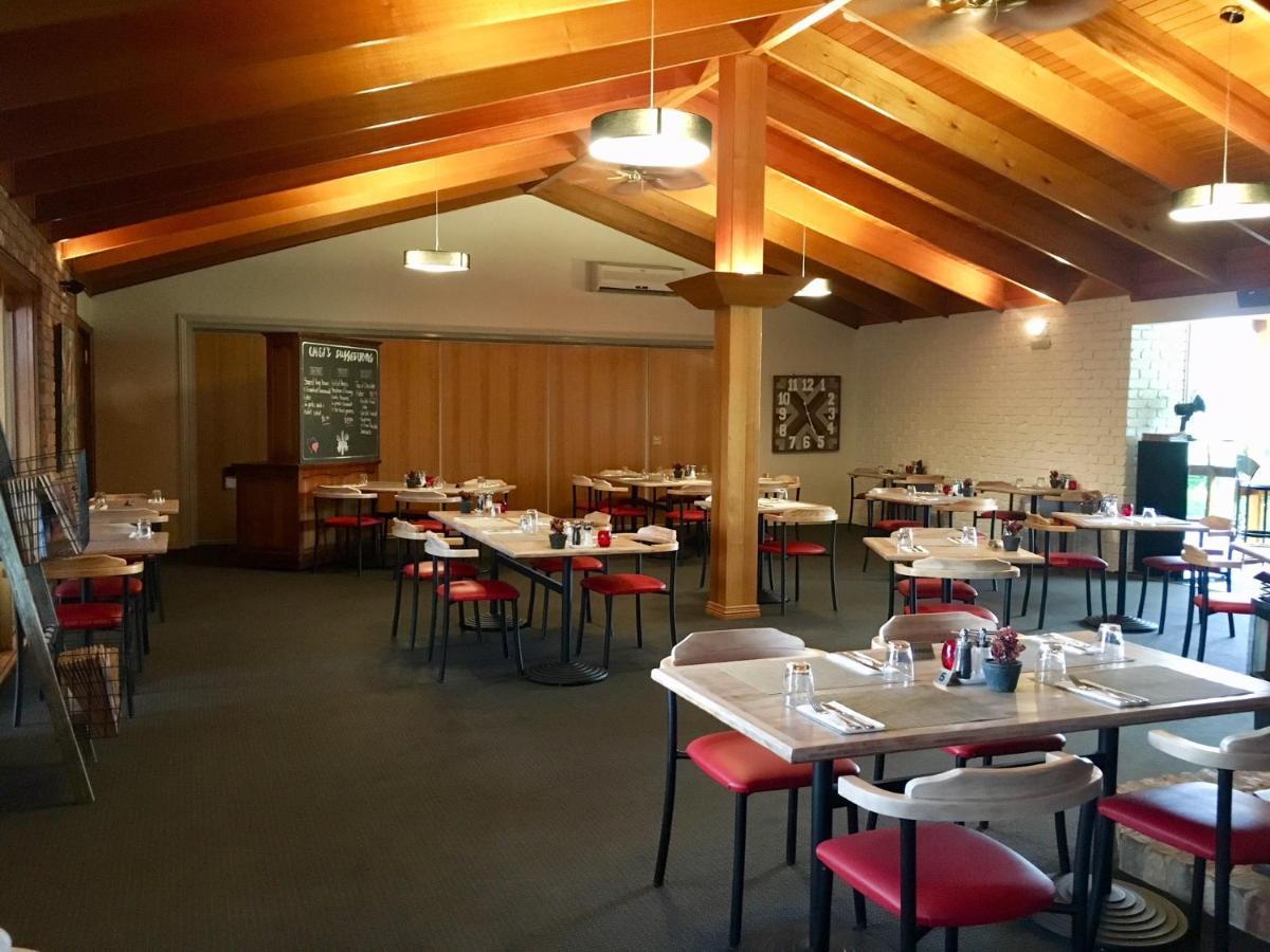 Quality Inn Carriage House Wagga Wagga Bagian luar foto