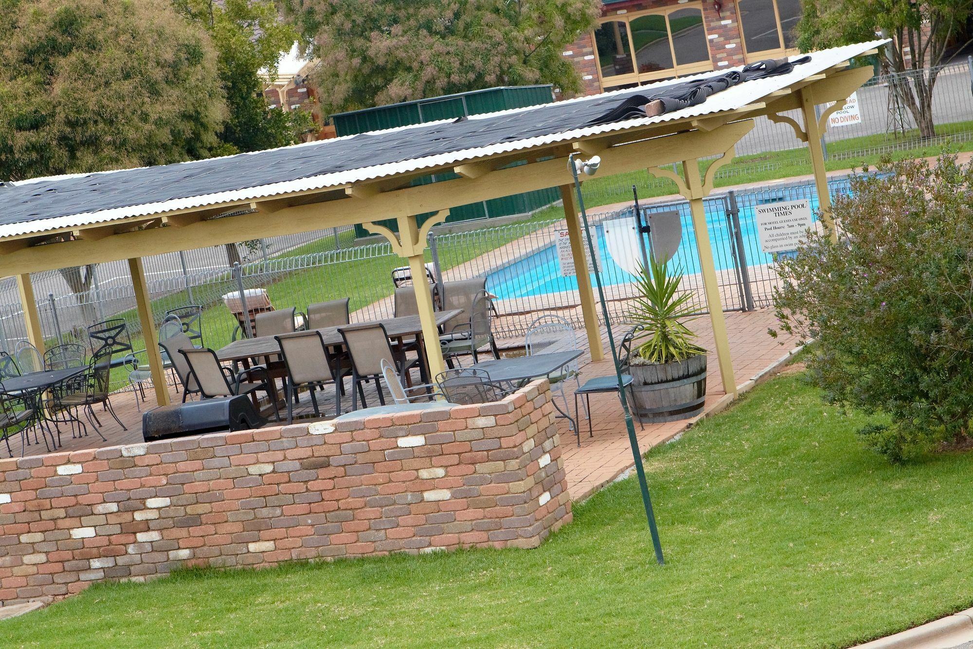 Quality Inn Carriage House Wagga Wagga Bagian luar foto