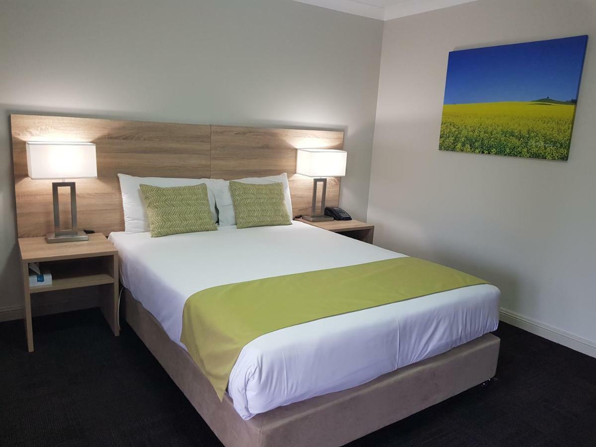 Quality Inn Carriage House Wagga Wagga Bagian luar foto