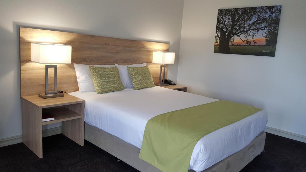 Quality Inn Carriage House Wagga Wagga Bagian luar foto